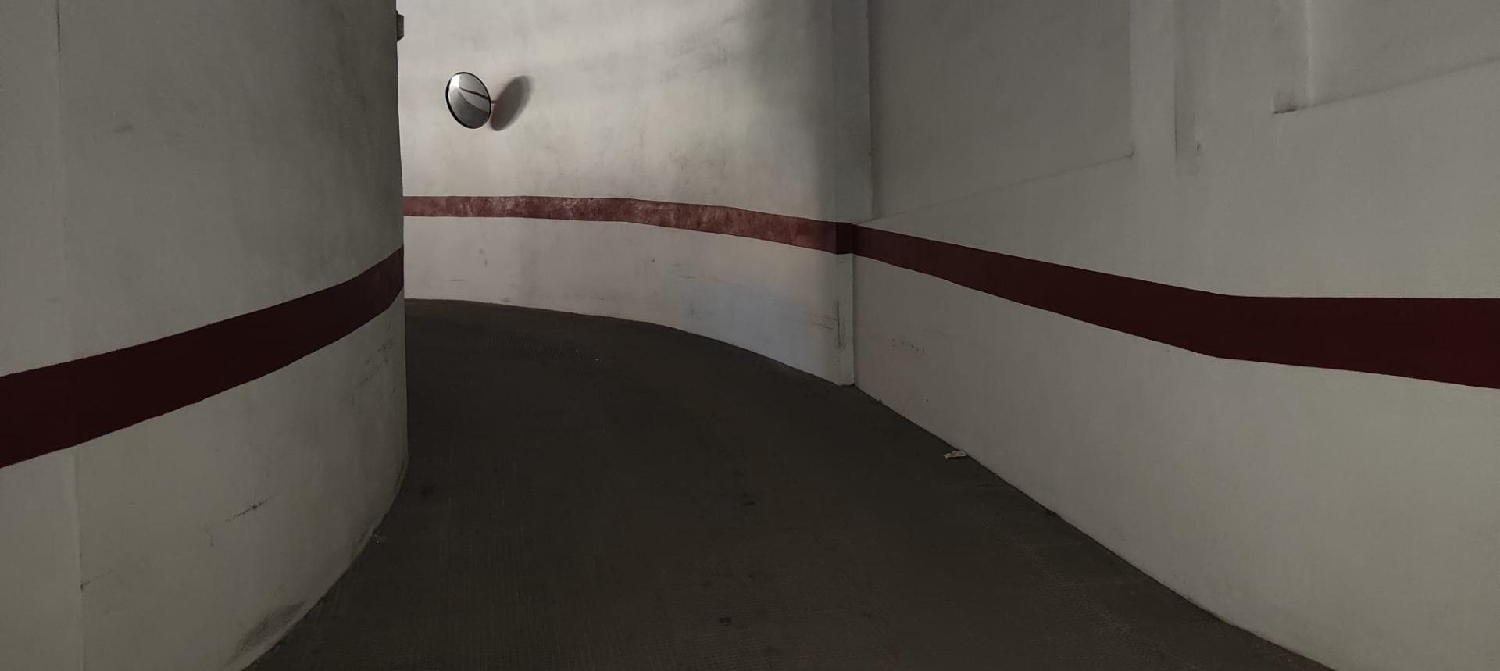  till salu parkering El Puntal Urbanización Valle De Lecrín 7