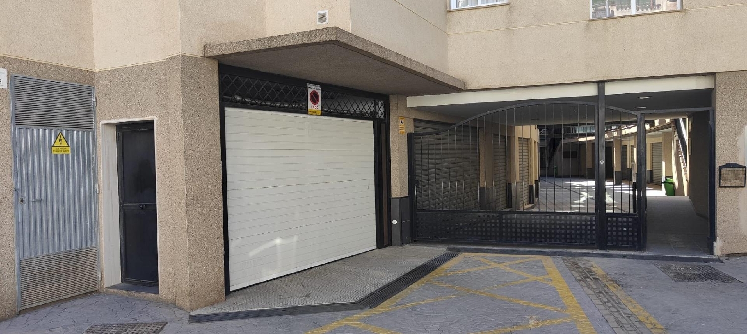 till salu parkering El Puntal Urbanización Valle De Lecrín 2