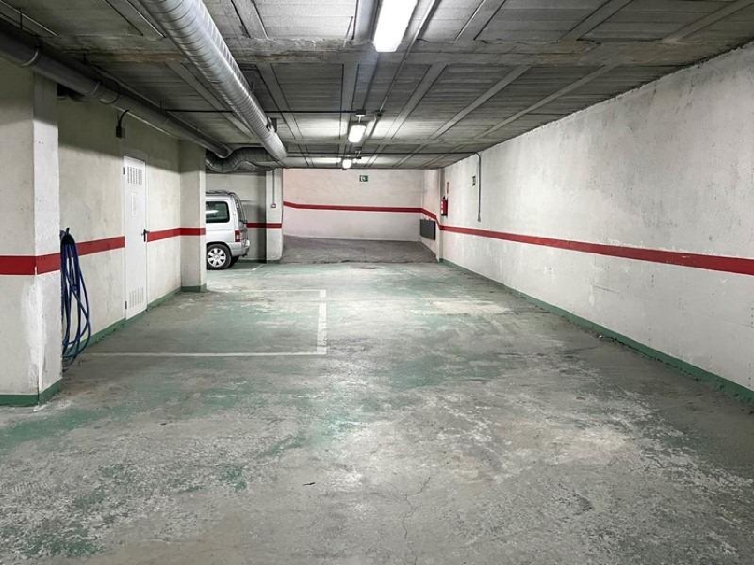  till salu parkering El Puntal Urbanización Valle De Lecrín 8