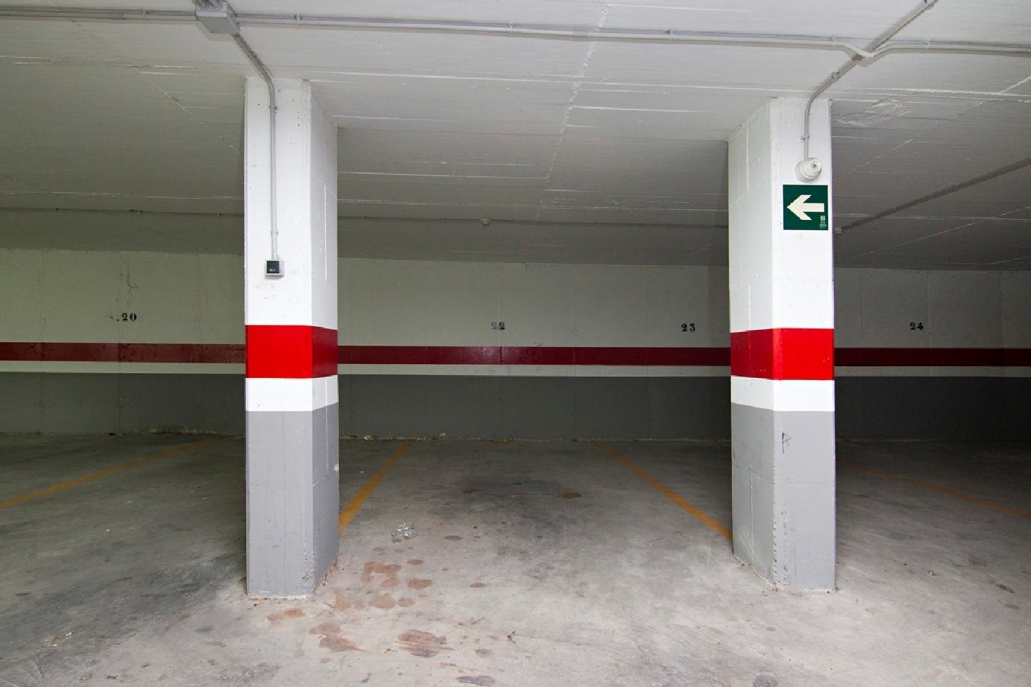  till salu parkering Granada Centro 18001 Vega De Granada 8