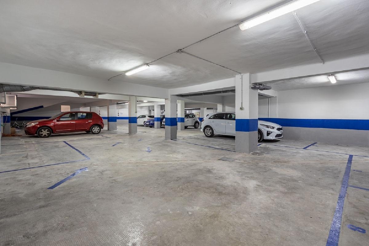  till salu parkering Granada Centro 18001 Vega De Granada 8