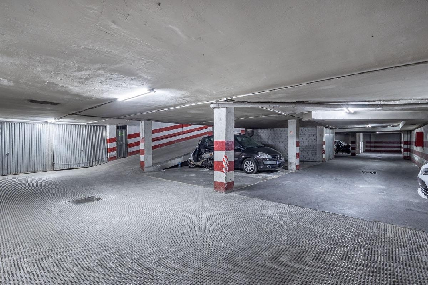  till salu parkering Granada Centro 18002 Vega De Granada 6