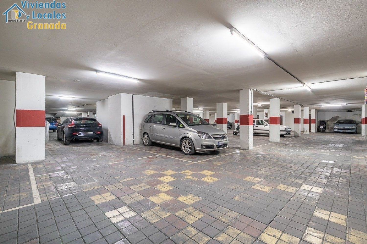 till salu parkering Granada Centro 18002 Vega De Granada 2