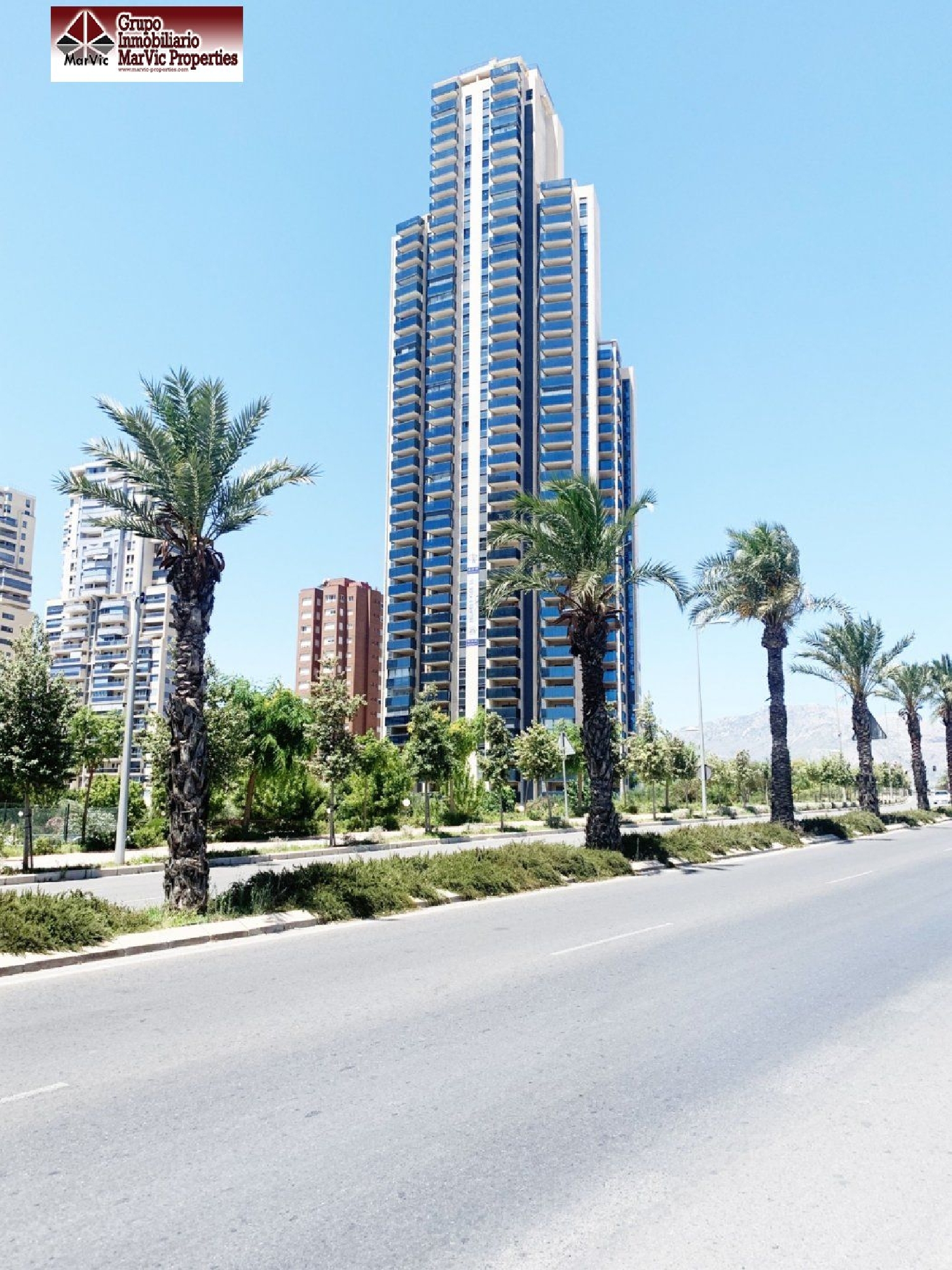  till salu parkering Poniente Marina Baixa 1