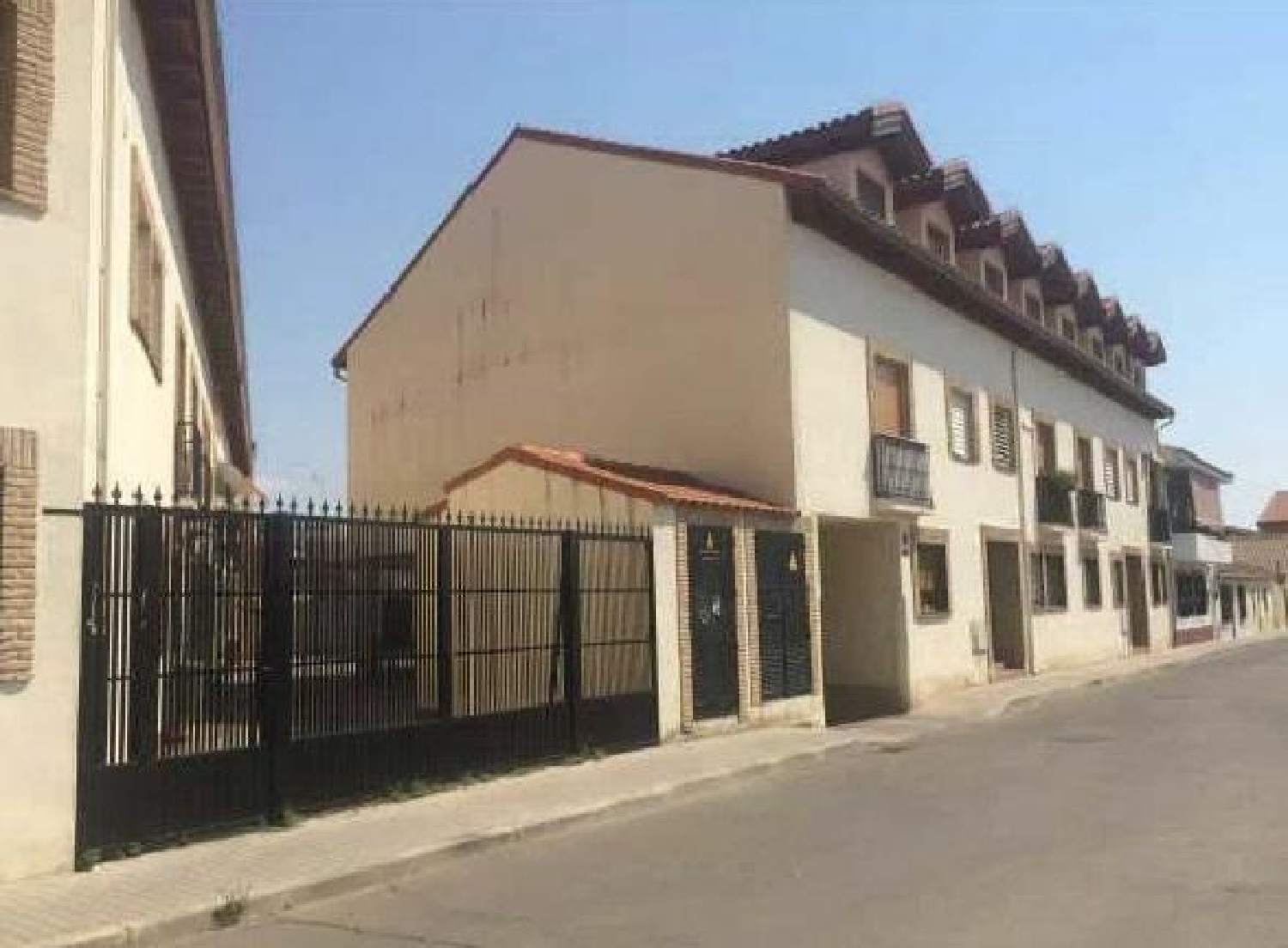  till salu parkering La Cueva Cuenca Del Medio Jarama 1