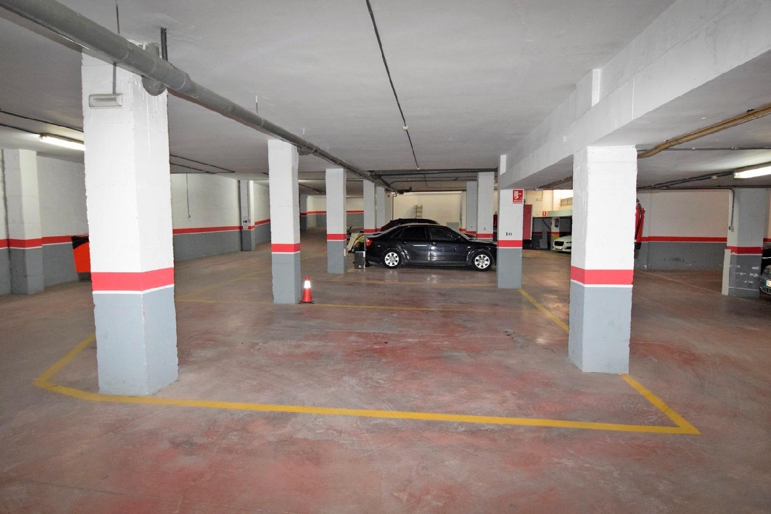 till salu parkering La Redonda Poniente Almeriense 3