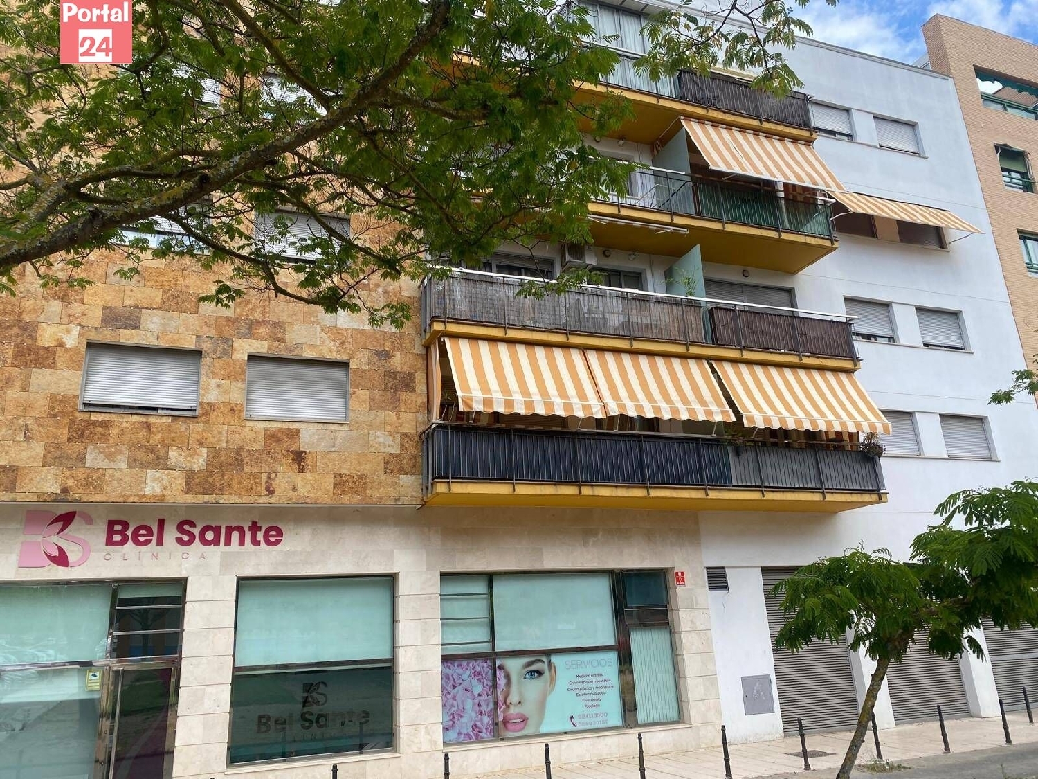 till salu parkering Las Vaguadas Badajoz 2