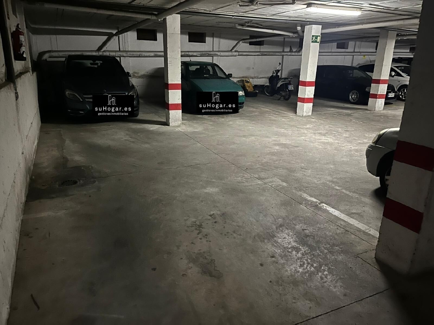  till salu parkering Los Montitos Badajoz 5