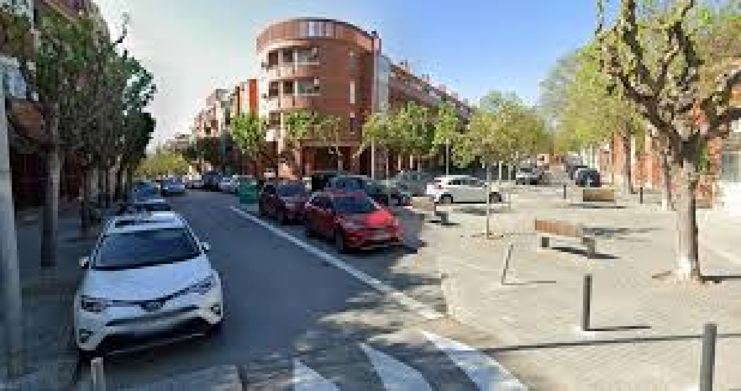  te koop parkeerplaats Montigalà-Bufalà Barcelonès 8
