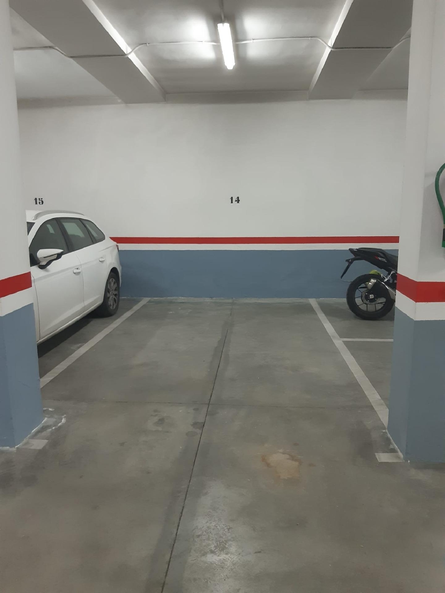 till salu parkering Nervión 41005 Metropolitana De Sevilla 2