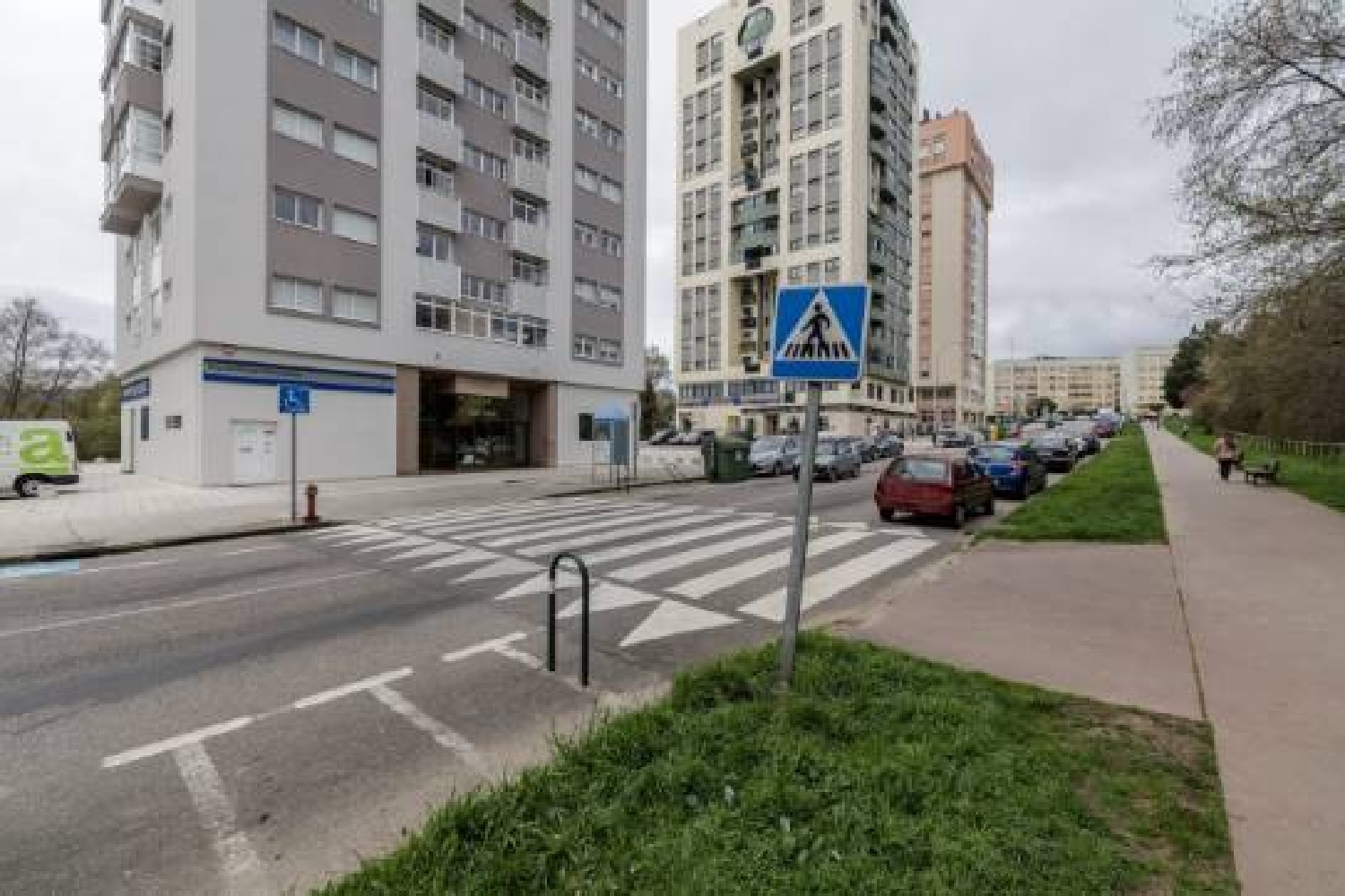 till salu parkering O Cristo Da Vitoria Vigo 3