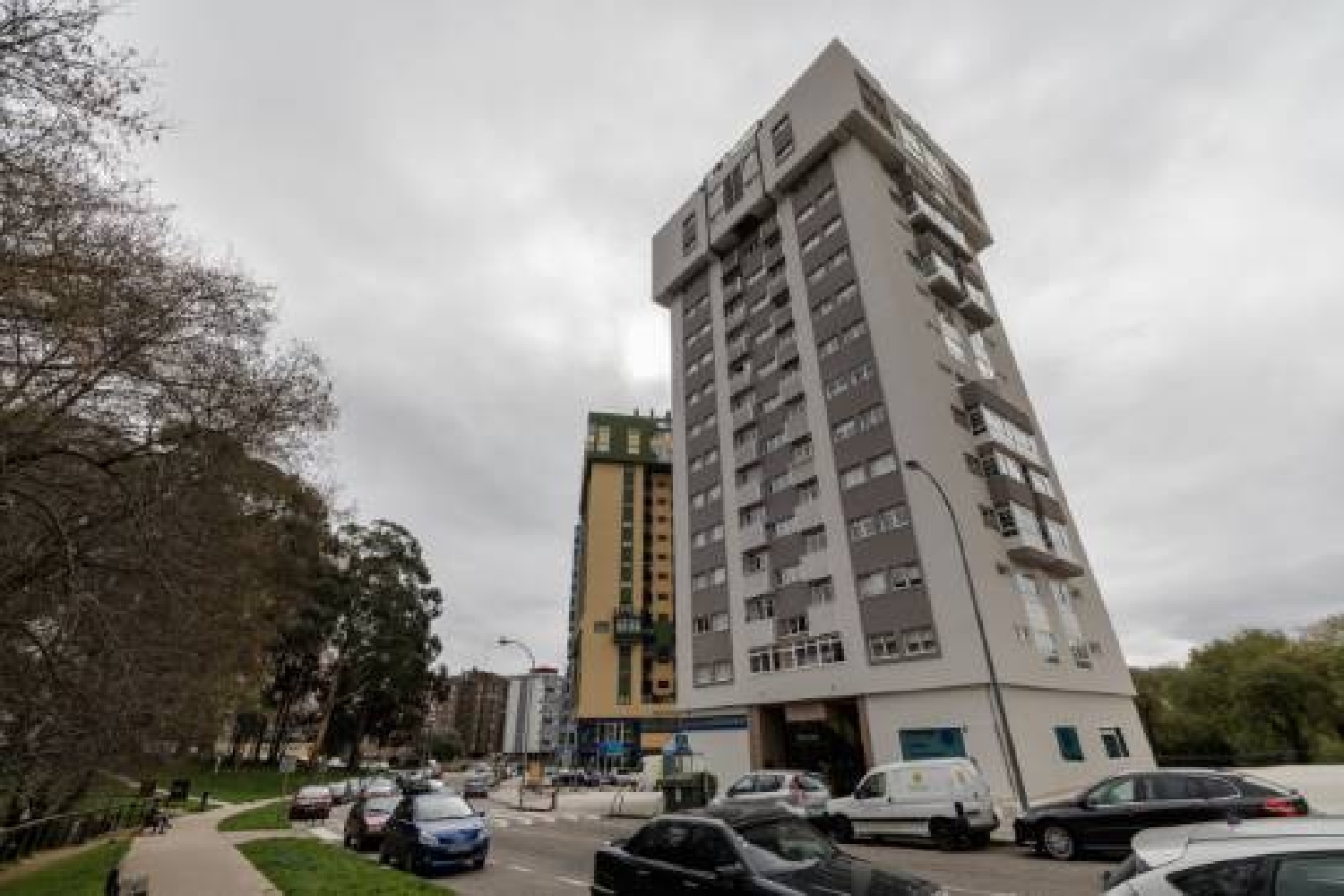 till salu parkering O Cristo Da Vitoria Vigo 2