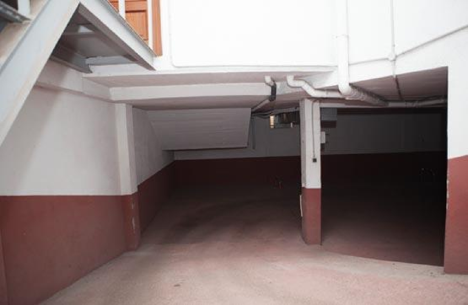  till salu parkering O Ponte Ourense 4