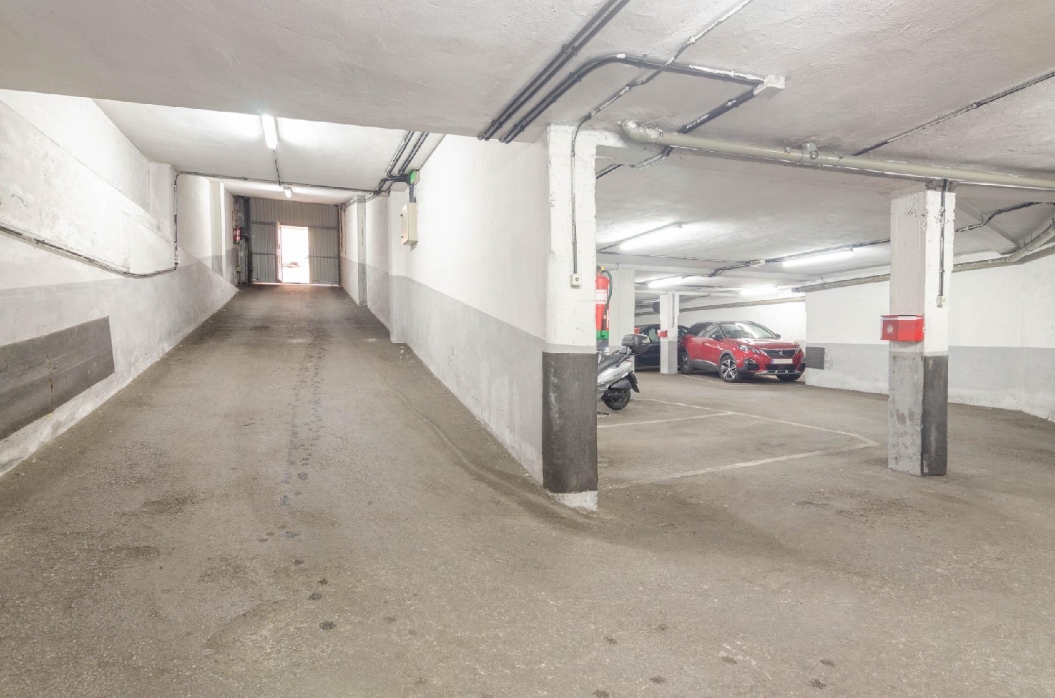  till salu parkering Revallines Caudal 8