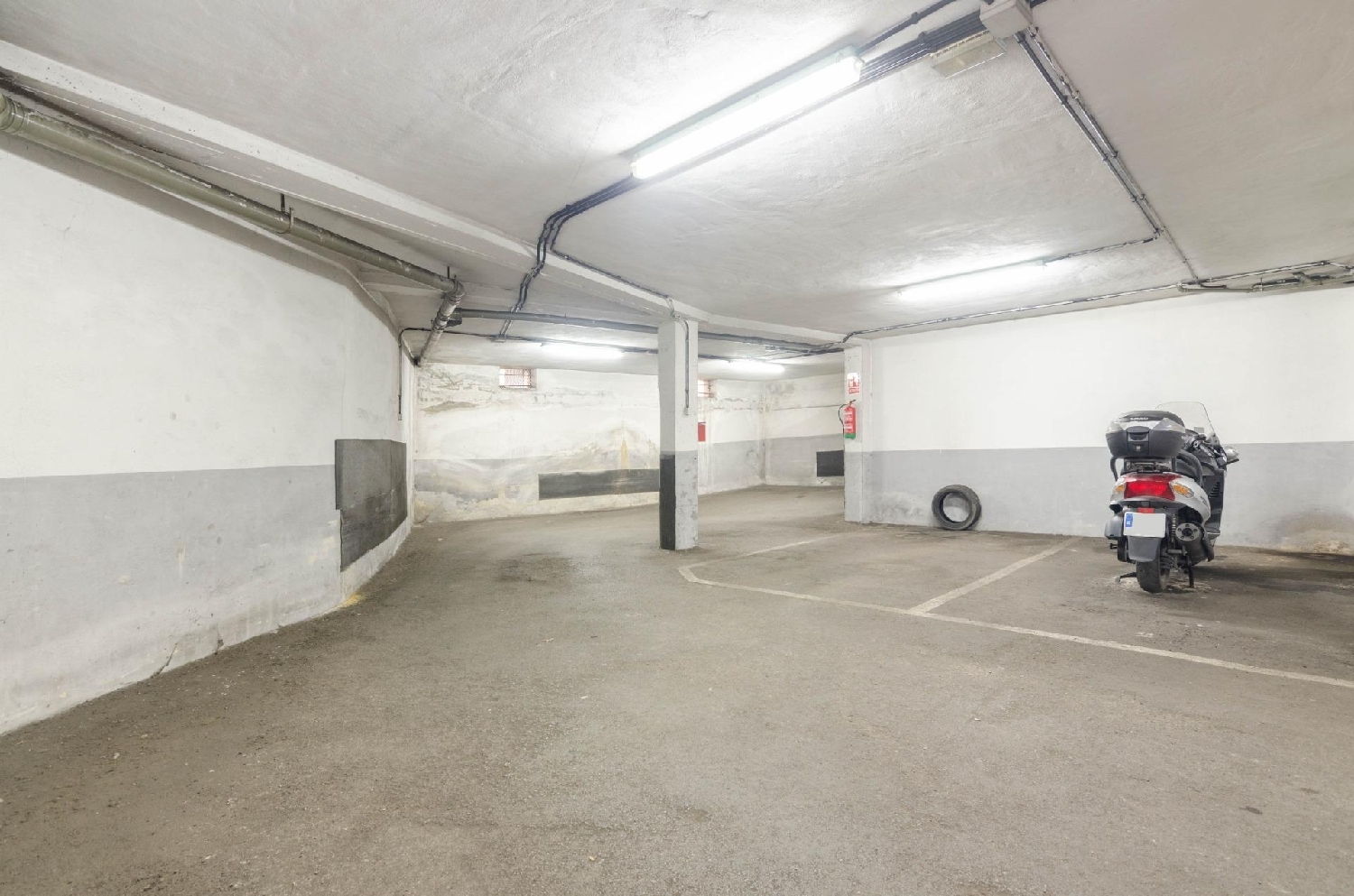  till salu parkering Revallines Caudal 7