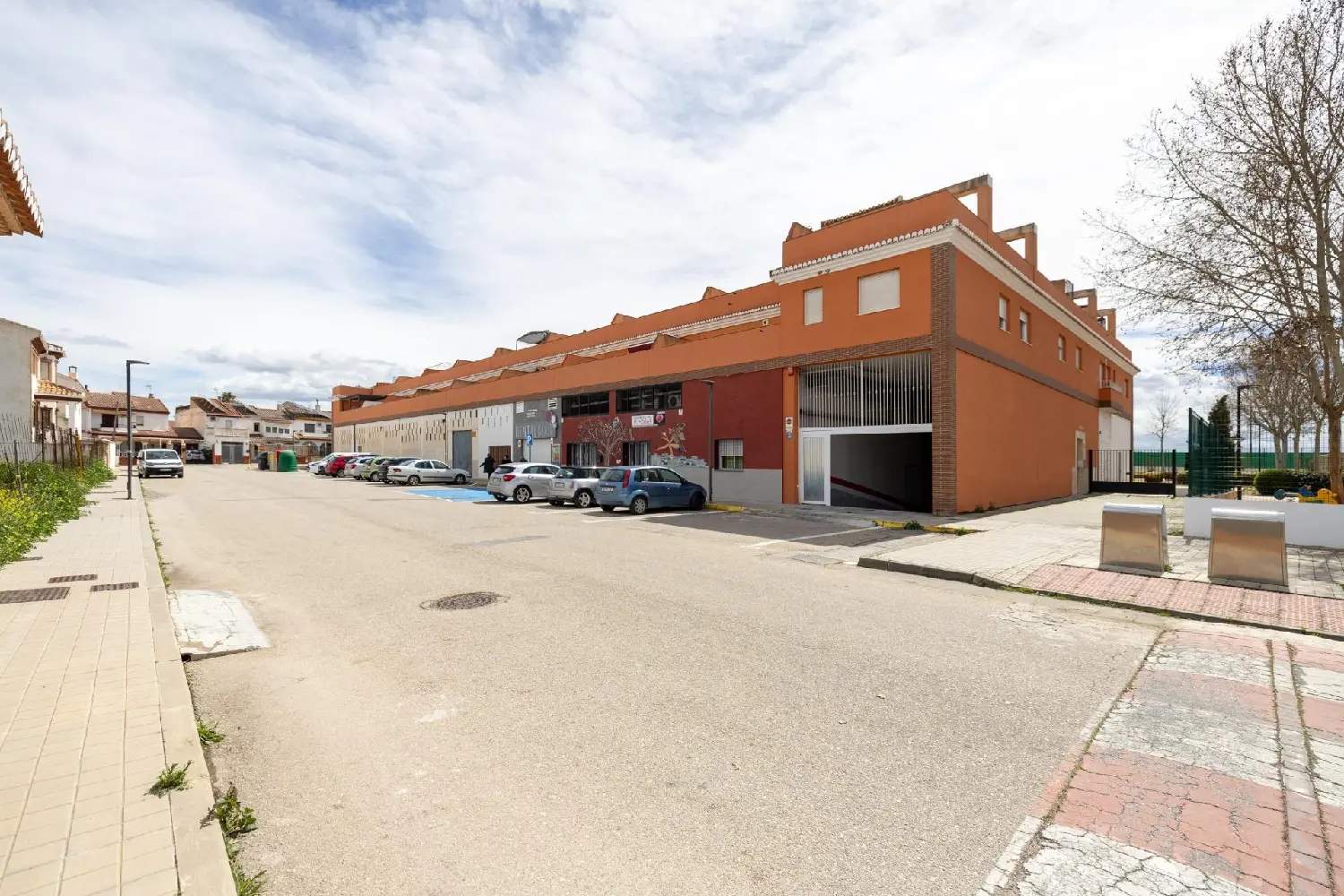  till salu parkering Romilla Vega De Granada 1