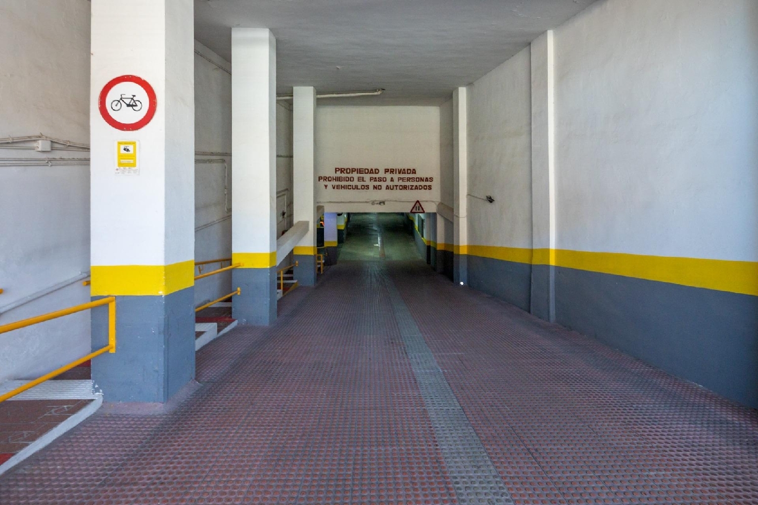 till salu parkering Ronda 18003 Vega De Granada 3