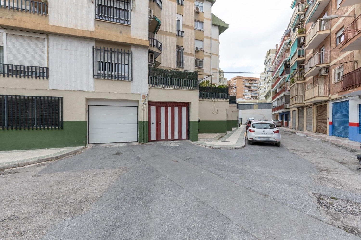  till salu parkering Ronda Vega De Granada 5