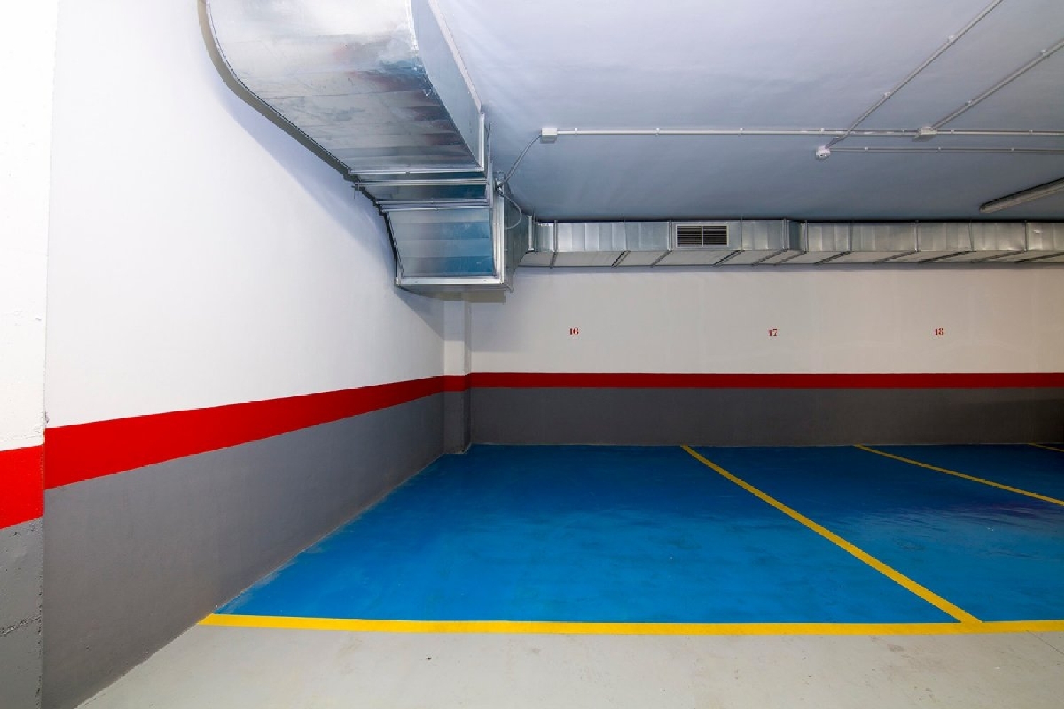 till salu parkering Ronda Vega De Granada 3