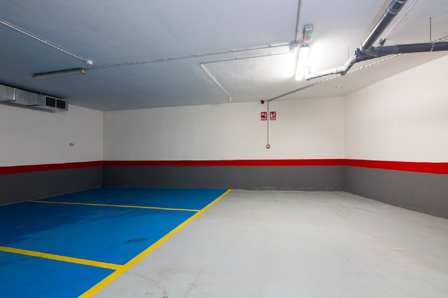  till salu parkering Ronda Vega De Granada 5
