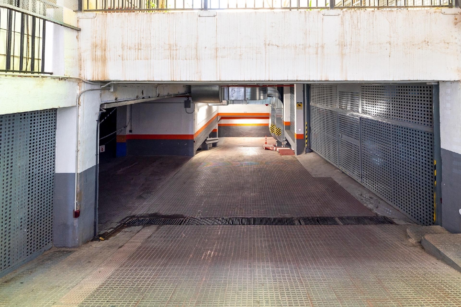  till salu parkering Ronda Vega De Granada 6
