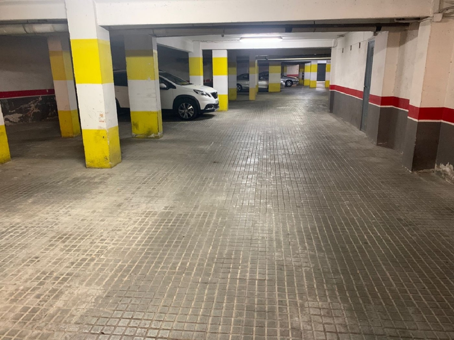  till salu parkering Salou Tarragonès 5