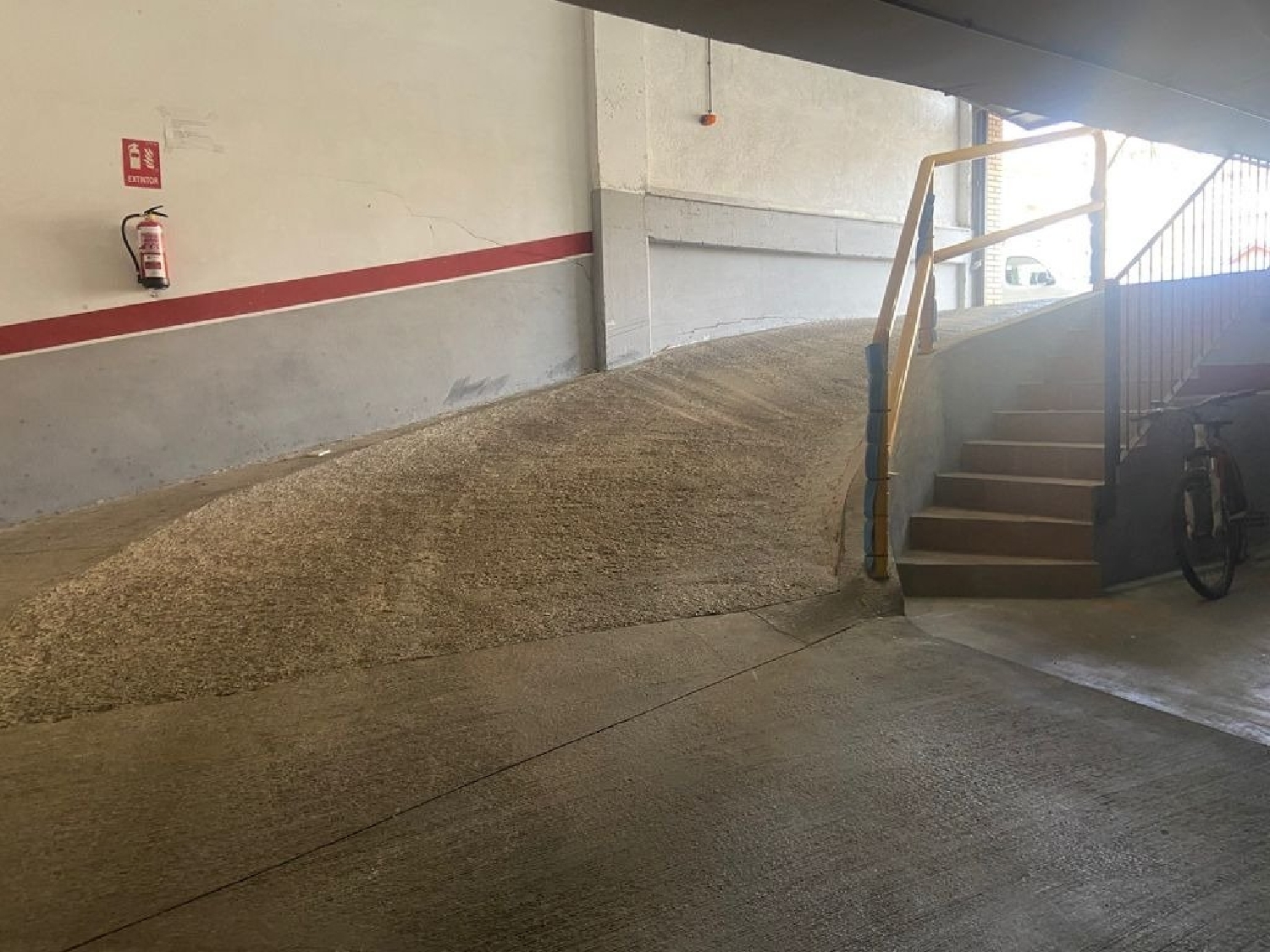 till salu parkering Salt Gironès 2