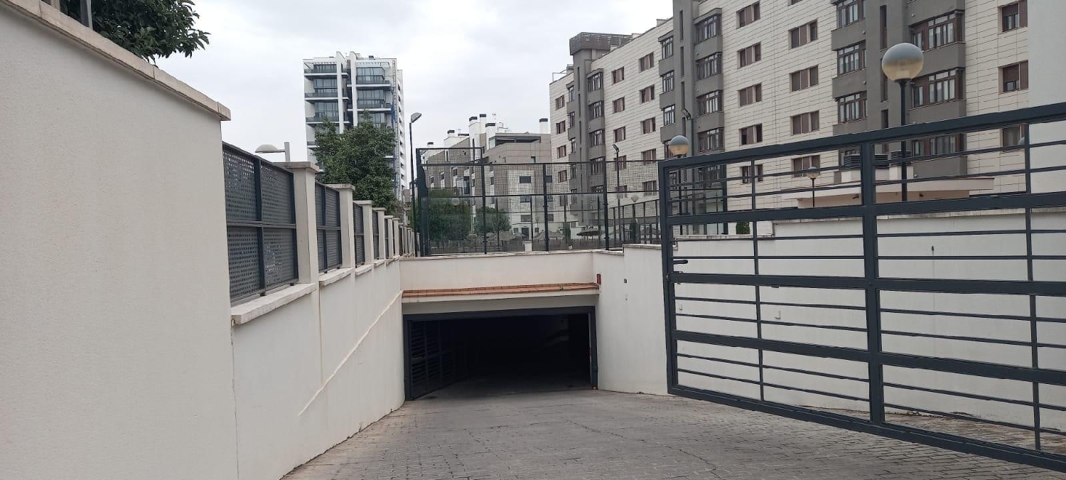  till salu parkering Santa Maria De Trasierra Córdoba 5