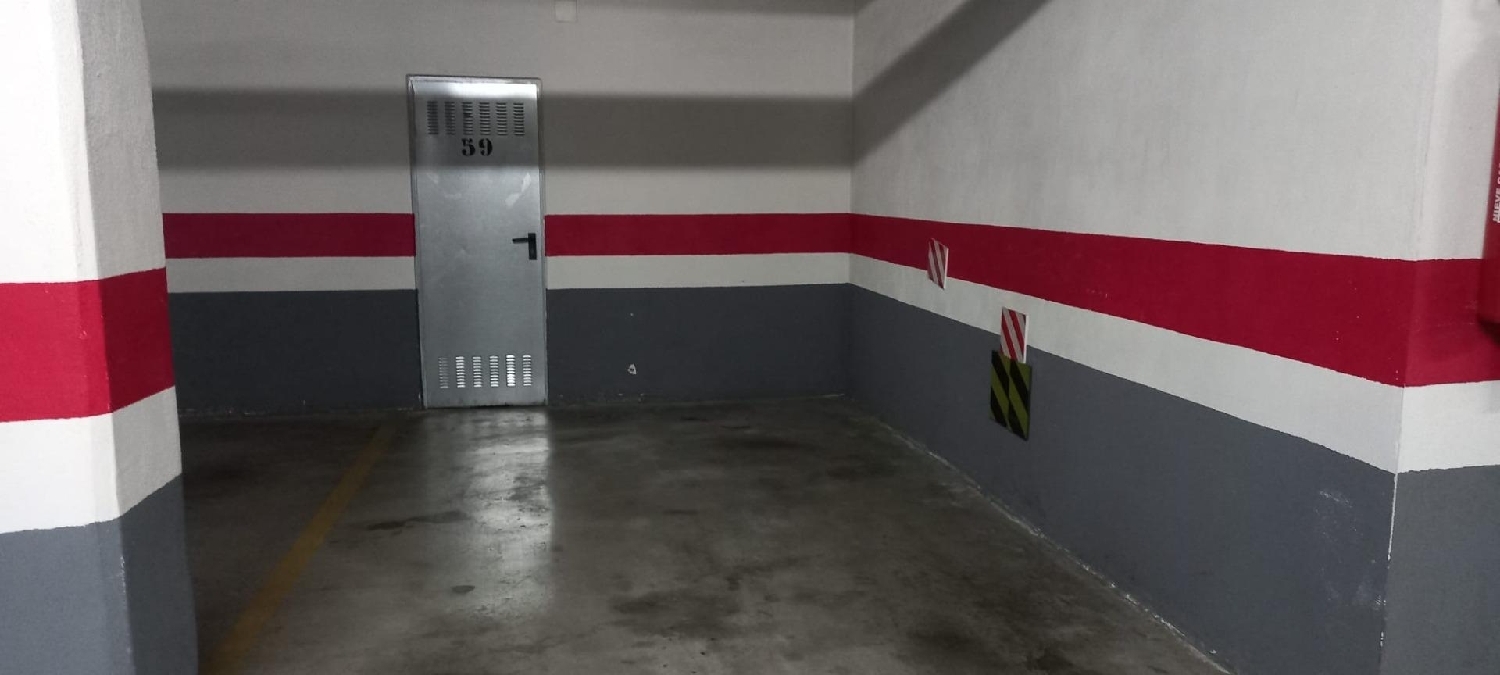 till salu parkering Santa Maria De Trasierra Córdoba 2