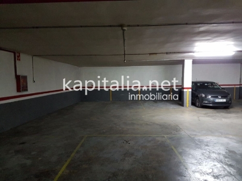 Urbanització D''hèlios Vall D''albaida parkering foto 6224232