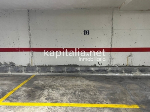 Urbanització D''hèlios Vall D''albaida parkering foto 6224355