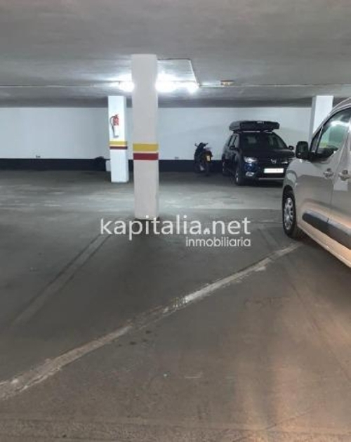 Urbanitzacio Les Aigües Vall D''albaida parkering foto 6224568