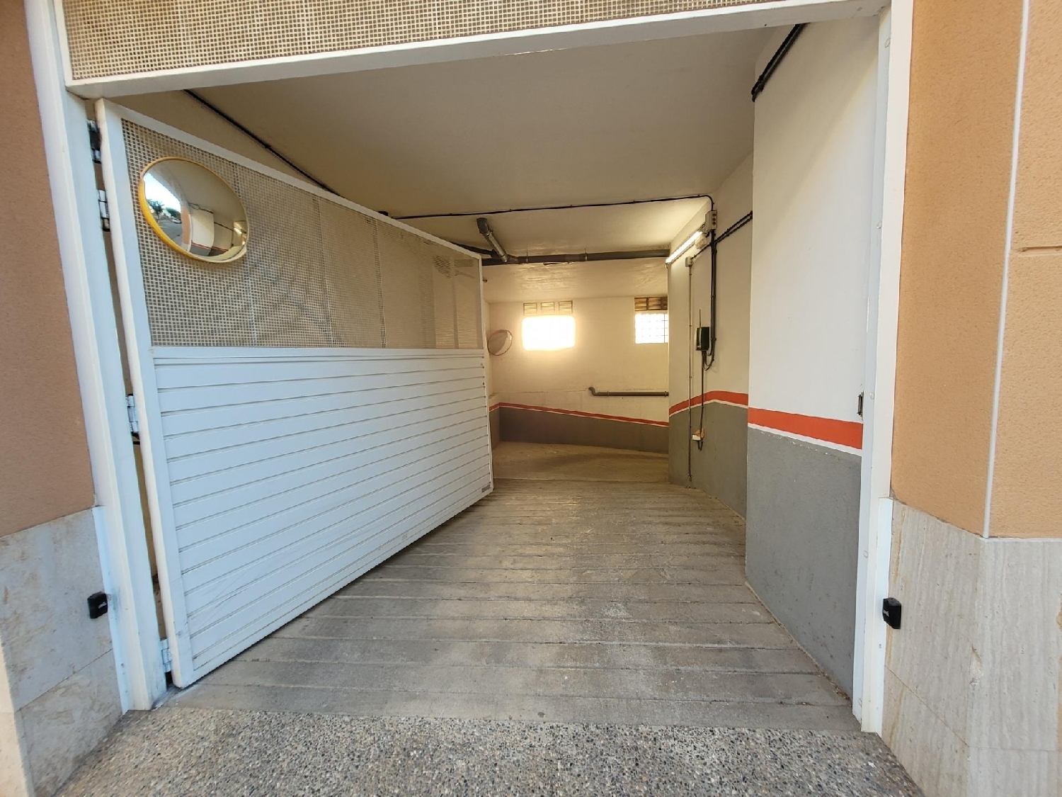  till salu parkering Veinat De Ganix Gironès 4