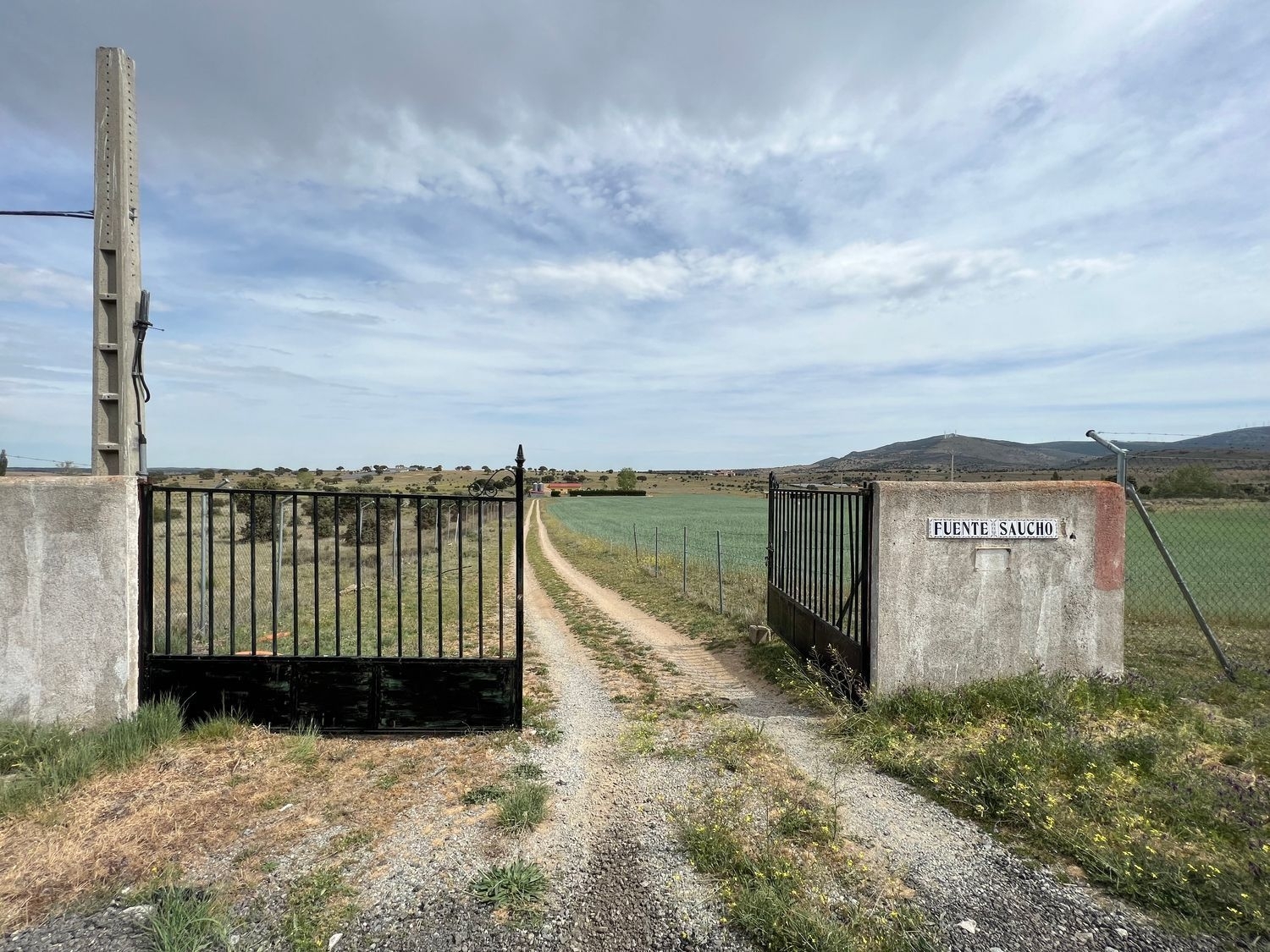 till salu tomt Bernuy-Salinero Ávila 3