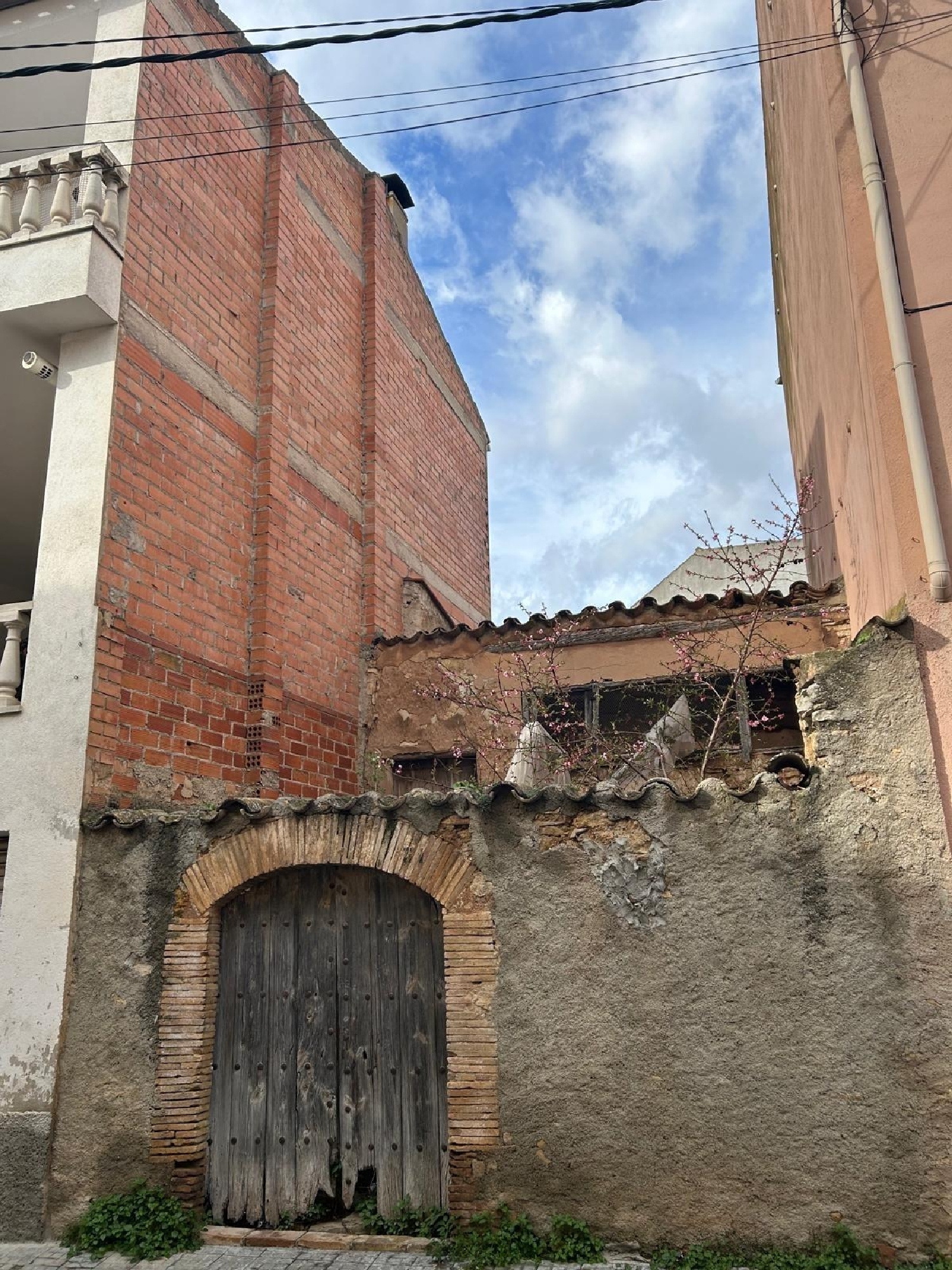 till salu tomt Cases Noves De Can Pardo Alt Penedès 2