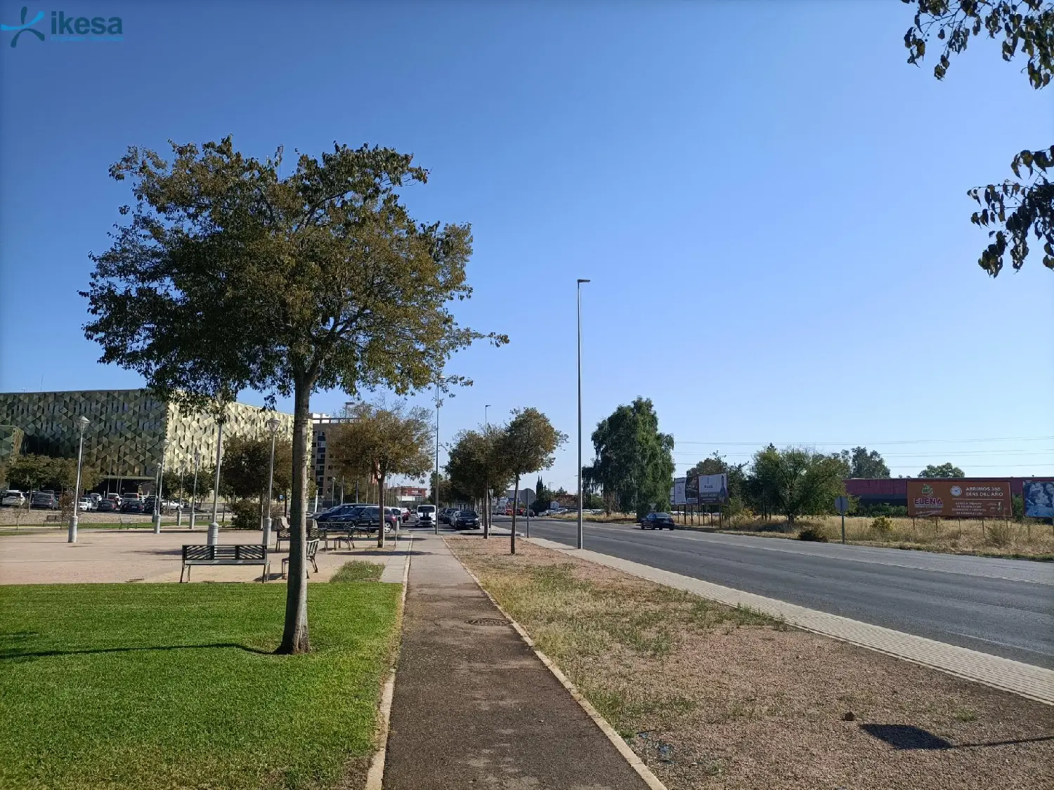  till salu tomt Ciudad Jardín Córdoba 1
