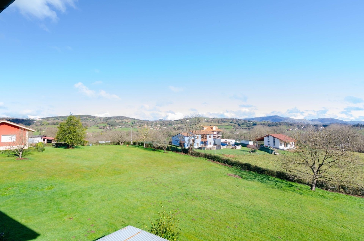 till salu tomt El Planadal Oviedo 2