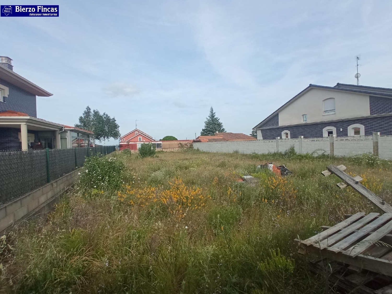  till salu tomt Golpejar De La Sobarriba León 4