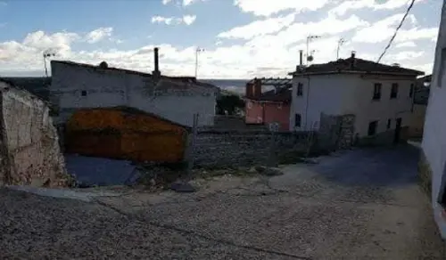 Horche Campiña tomt foto 6196185
