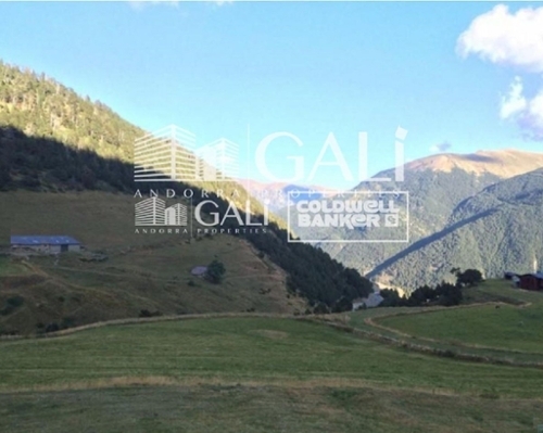 Incles Canillo tomt foto 6237776