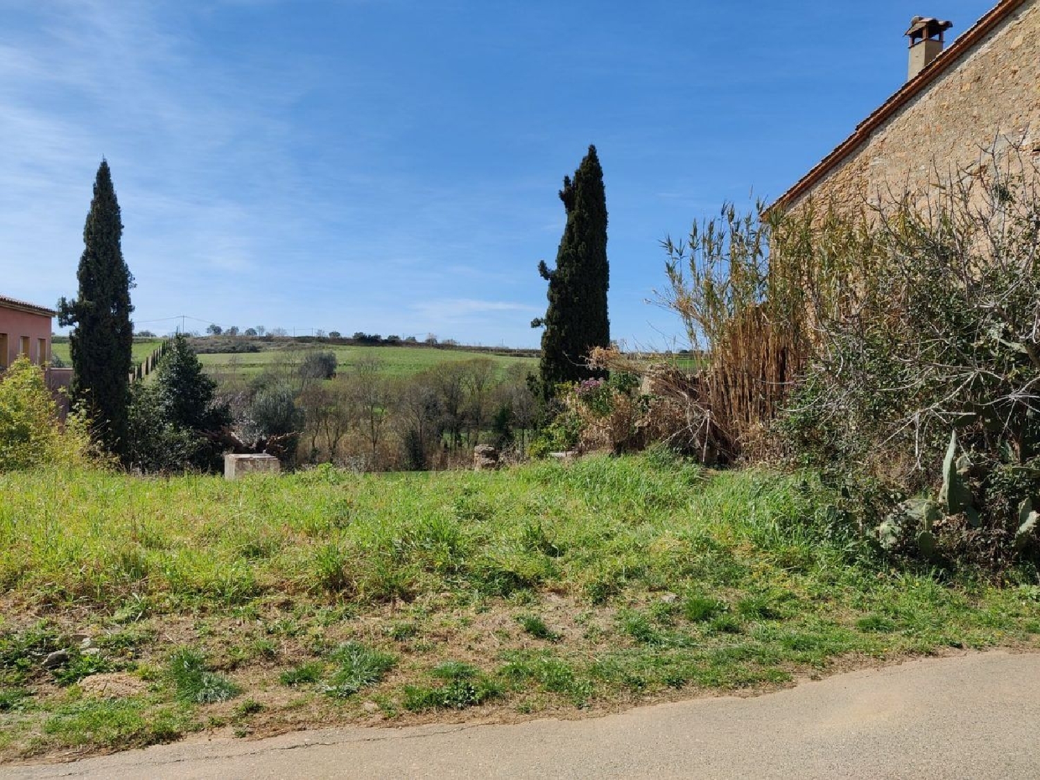 till salu tomt Lladó Alt Empordà 3