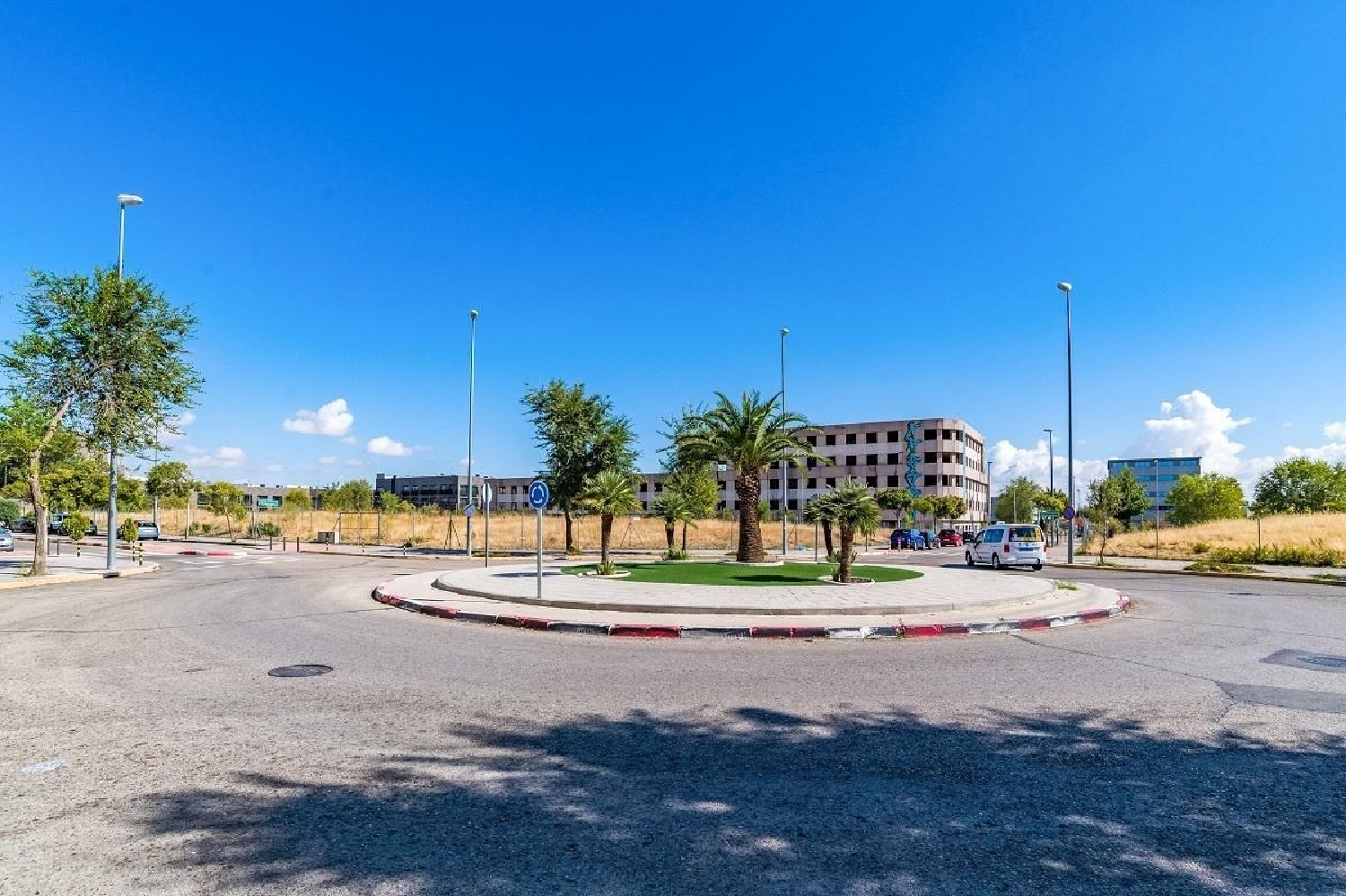  till salu tomt San Blas-Canillejas Y Torre Arias Madrid Capital 8