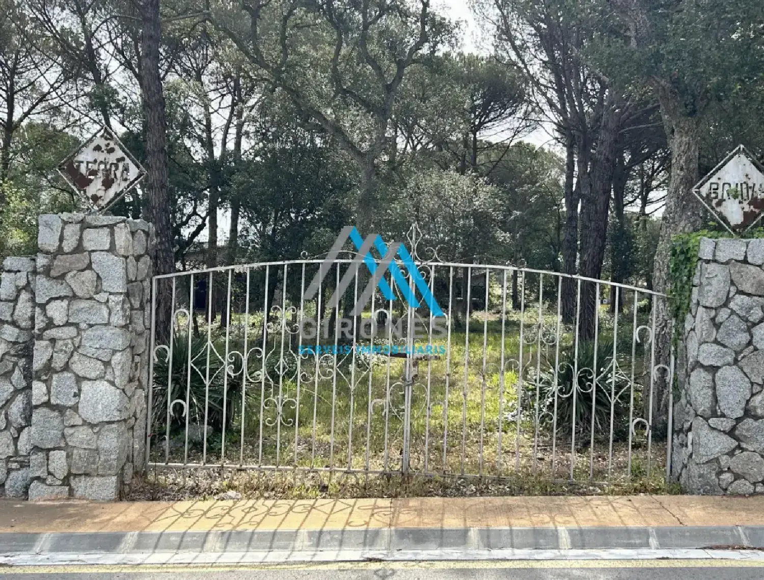  till salu tomt Veinat De Gaia Gironès 6