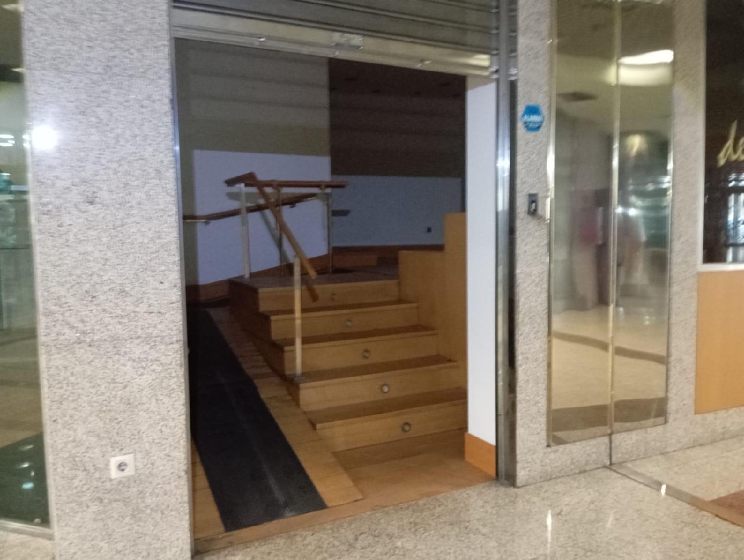  till salu lokal A Ramallosa Vigo 8