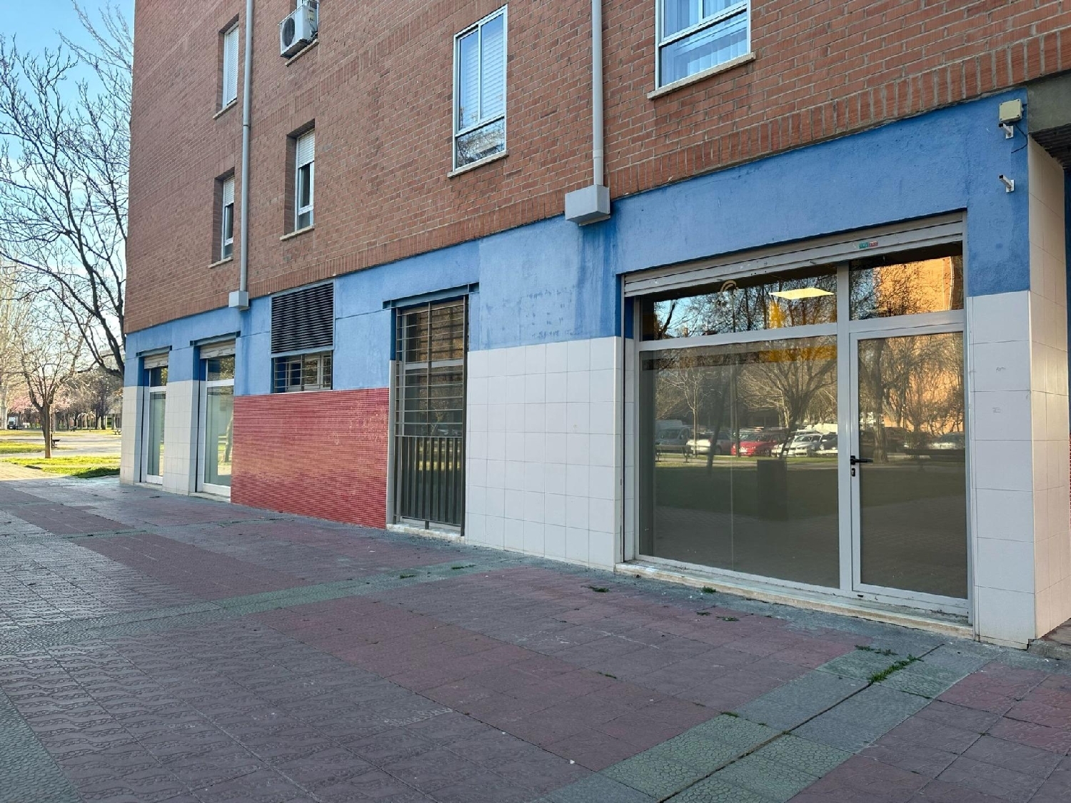  en venta local Actur Rey Fernando D.C. Zaragoza 3