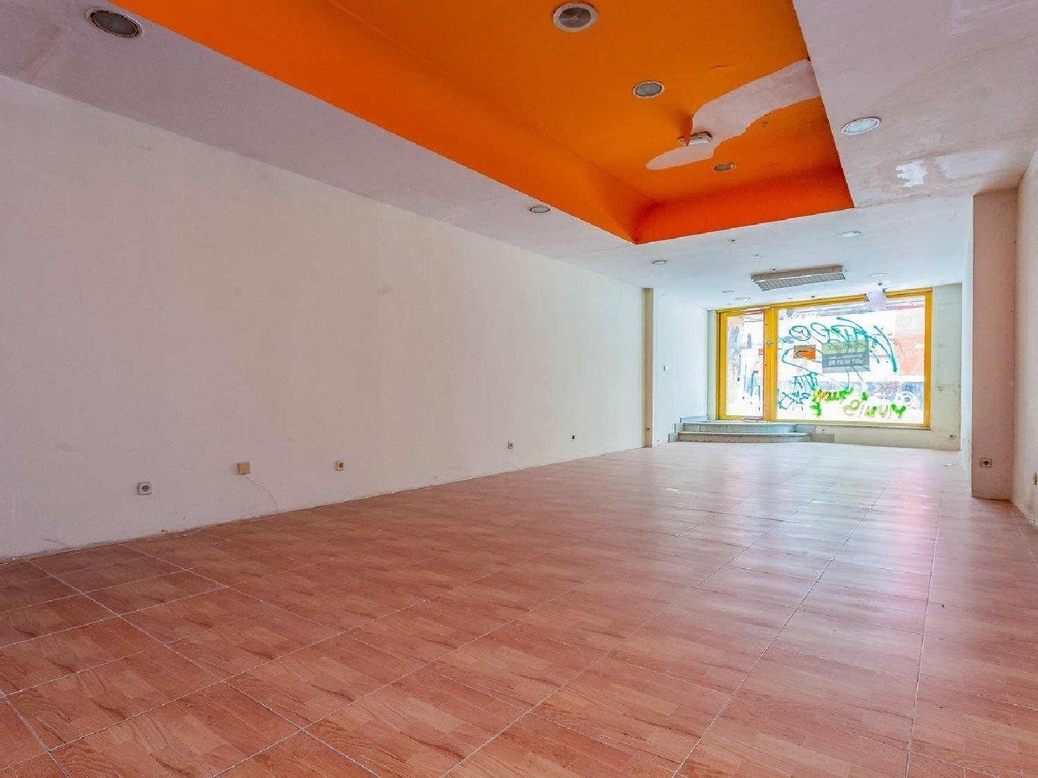 till salu lokal Alcobendas 28100 Cuenca Del Medio Jarama 2