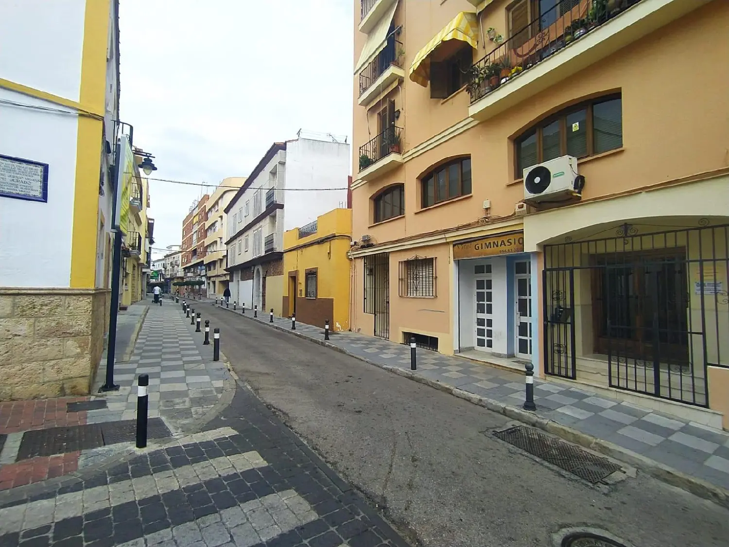  till salu lokal Algeciras Casco Antiguo Campo De Gibraltar 1