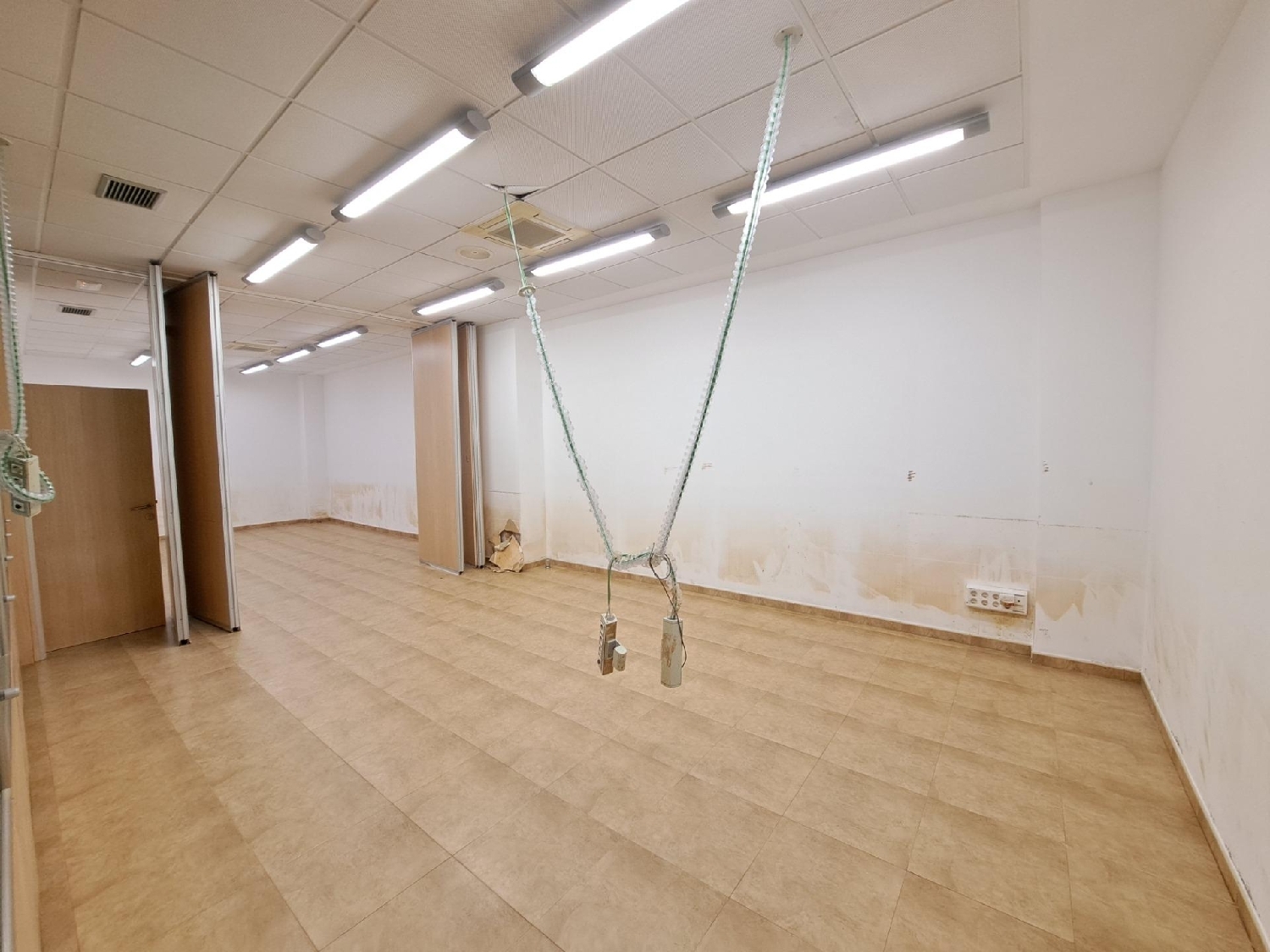  till salu lokal Raval Ribera Alta 8