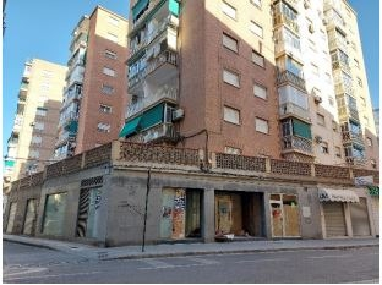 till salu lokal Alminares Vega De Granada 2