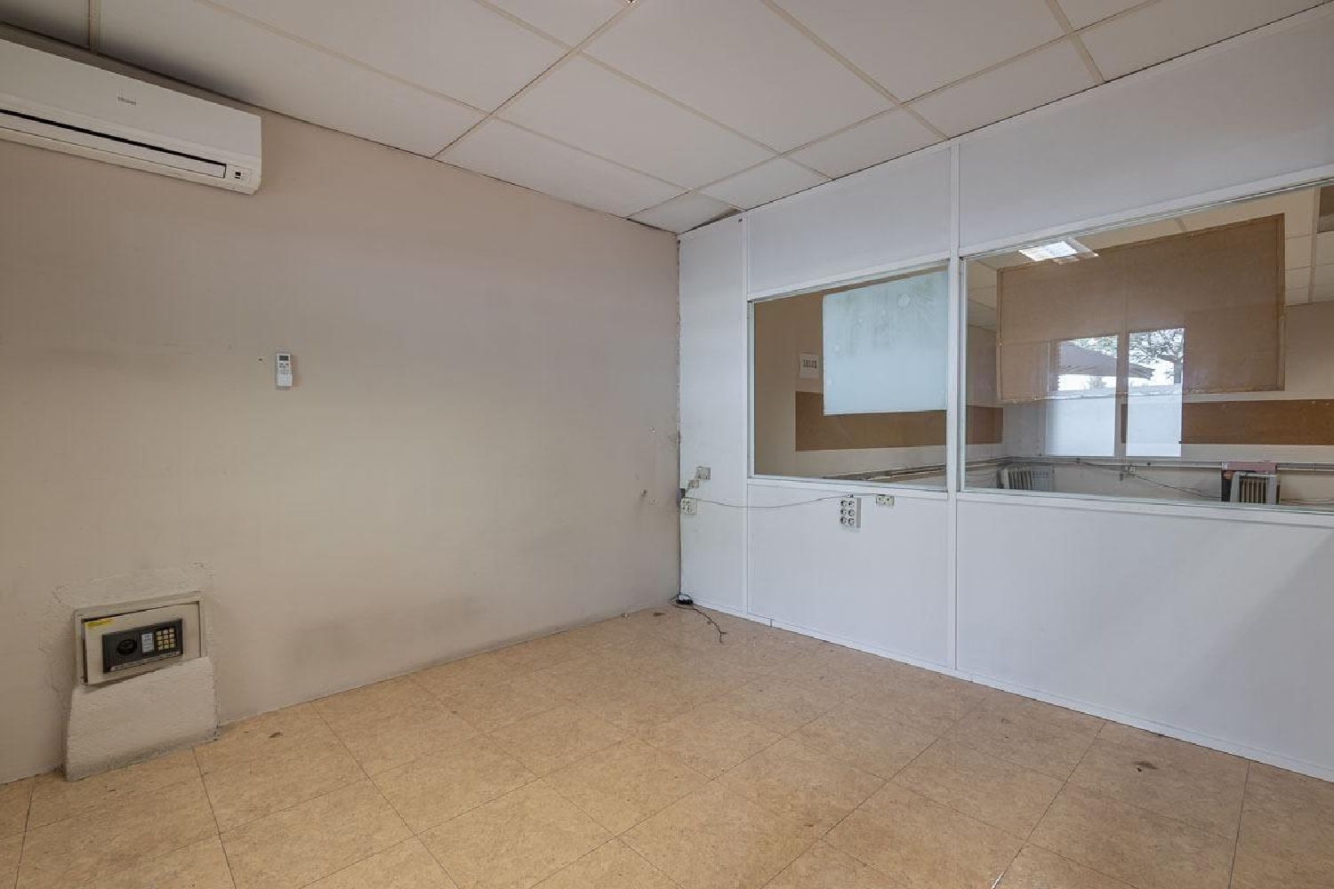  till salu lokal Alminares Vega De Granada 4